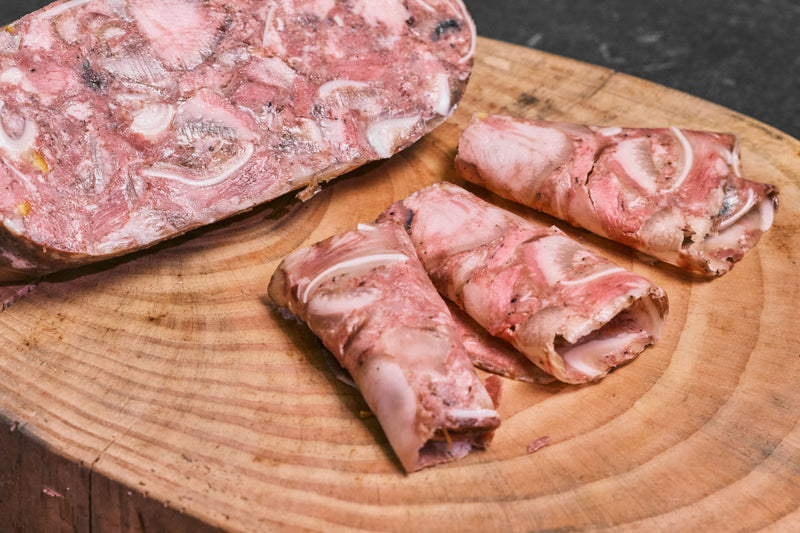 Coppa di suino di razza cinta senese