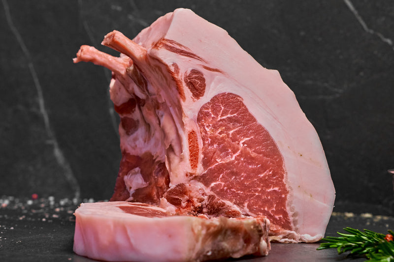 Lombata di suino di razza cinta senese