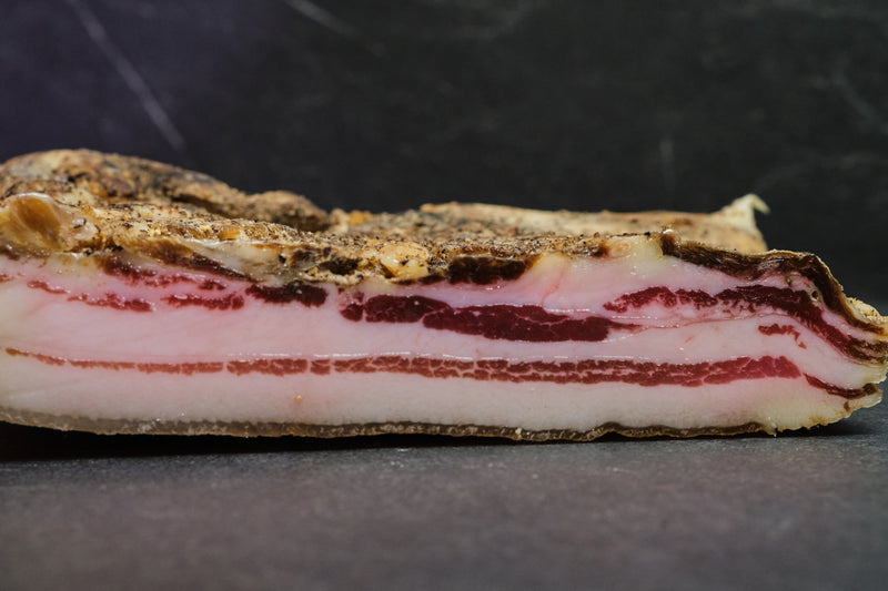 Pancetta di suino di razza cinta senese