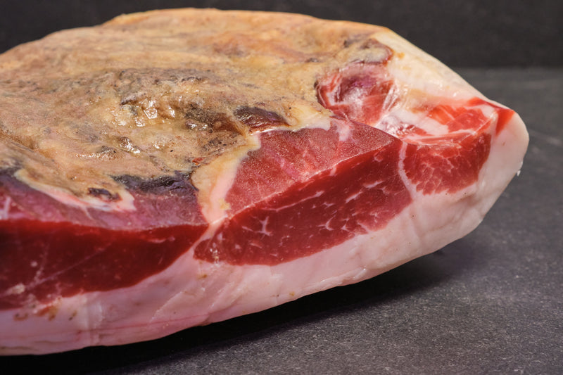 Mezzo Prosciutto di suino di razza cinta senese senz'osso (4kg)